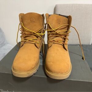 Timberland Women's Tan Lace-Up Boots